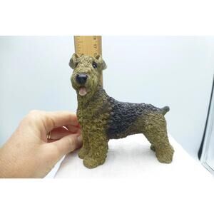 Airedale Terrier Dog Figurine Statue Collectible 5" Tall Detailed Resin Decor F4